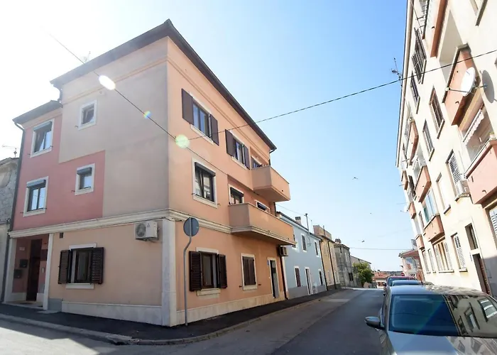 Gallery Premium 99 Near Ammphiteatre With Garage 5 Days And More Gratis Apartman Pula