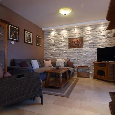 Appartement Gallery Premium 99 Near Ammphiteatre With Garage 5 Days And More Gratis *